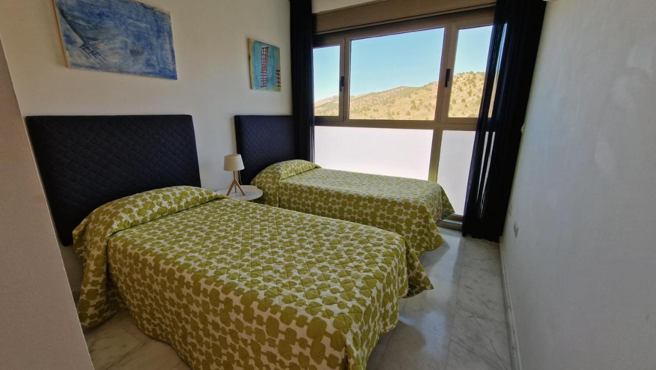 Skyline 26 Stunning Sea Views From A 2-Bedroom Apartment On The 26Th Floor Benidorm Eksteriør bilde